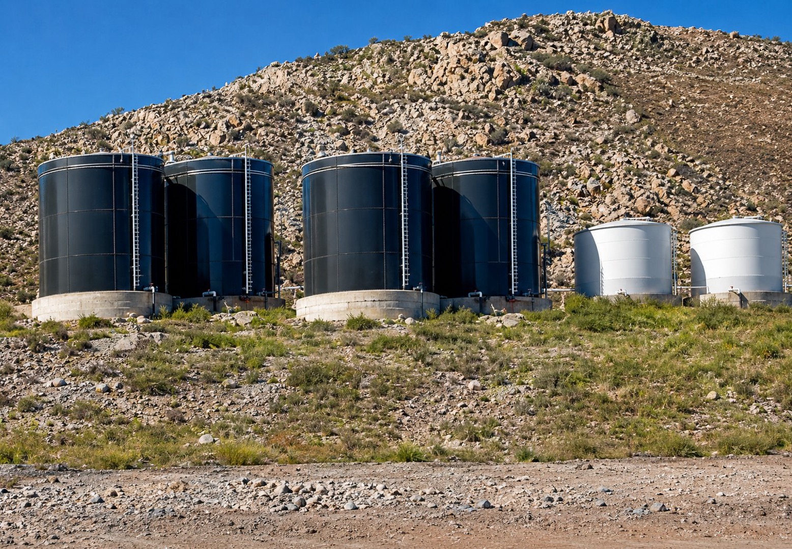 Los Roques Balmoral GLS tanks